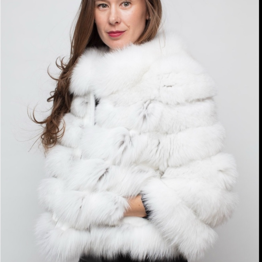 Elegant White Fox Fur Coat